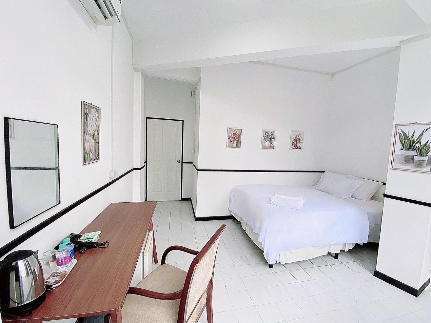 Go Inn Mrt Hua Lamphong Yaowarat Bangkok Exterior photo
